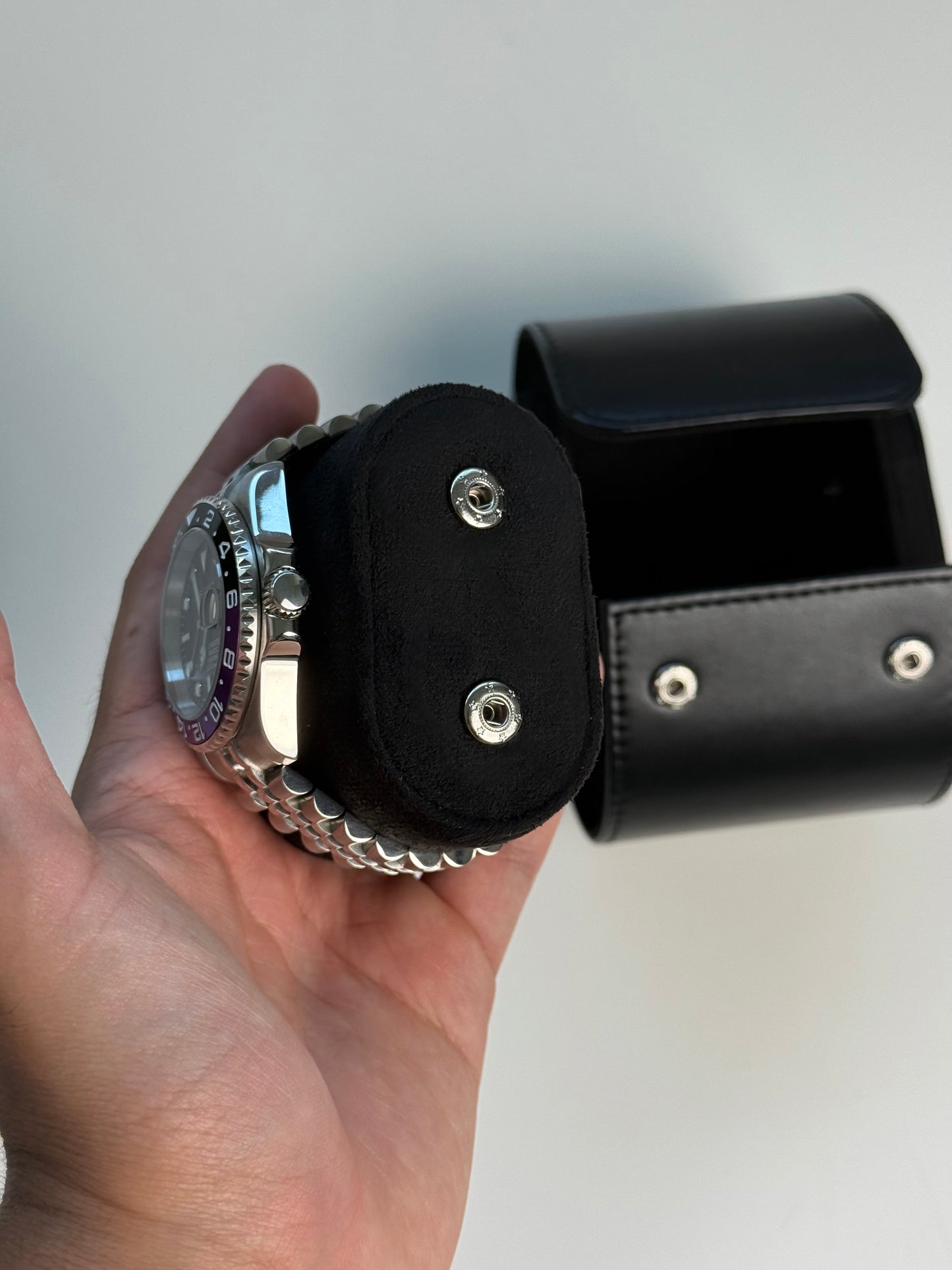 Étui de voyage luxe pour montre – Cuir noir avec intérieur velours