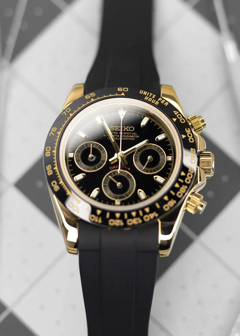 SEIKO MOD DAYTONA - GOLD BLACK RUBBER