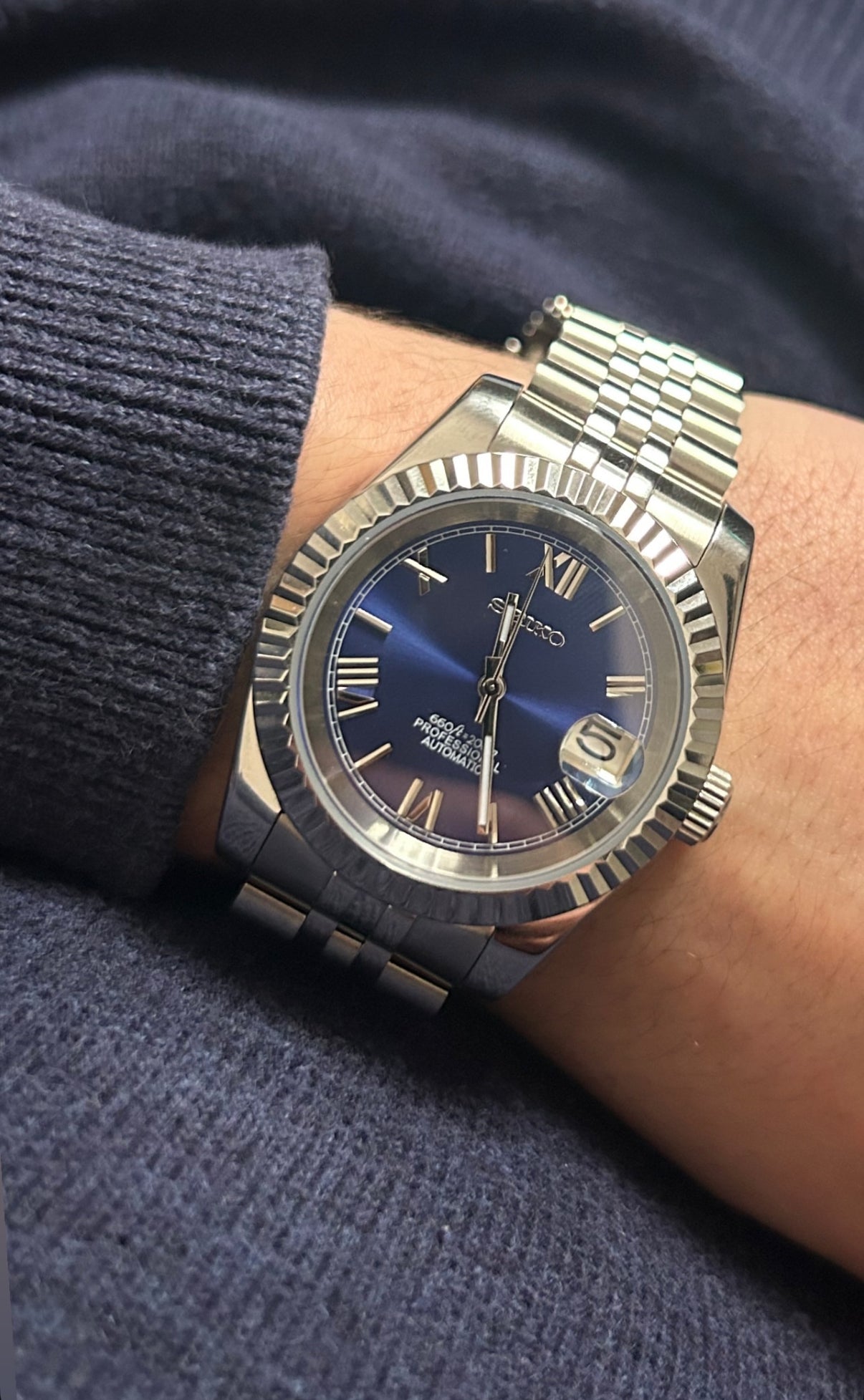 ROMAN DIAL BLUE