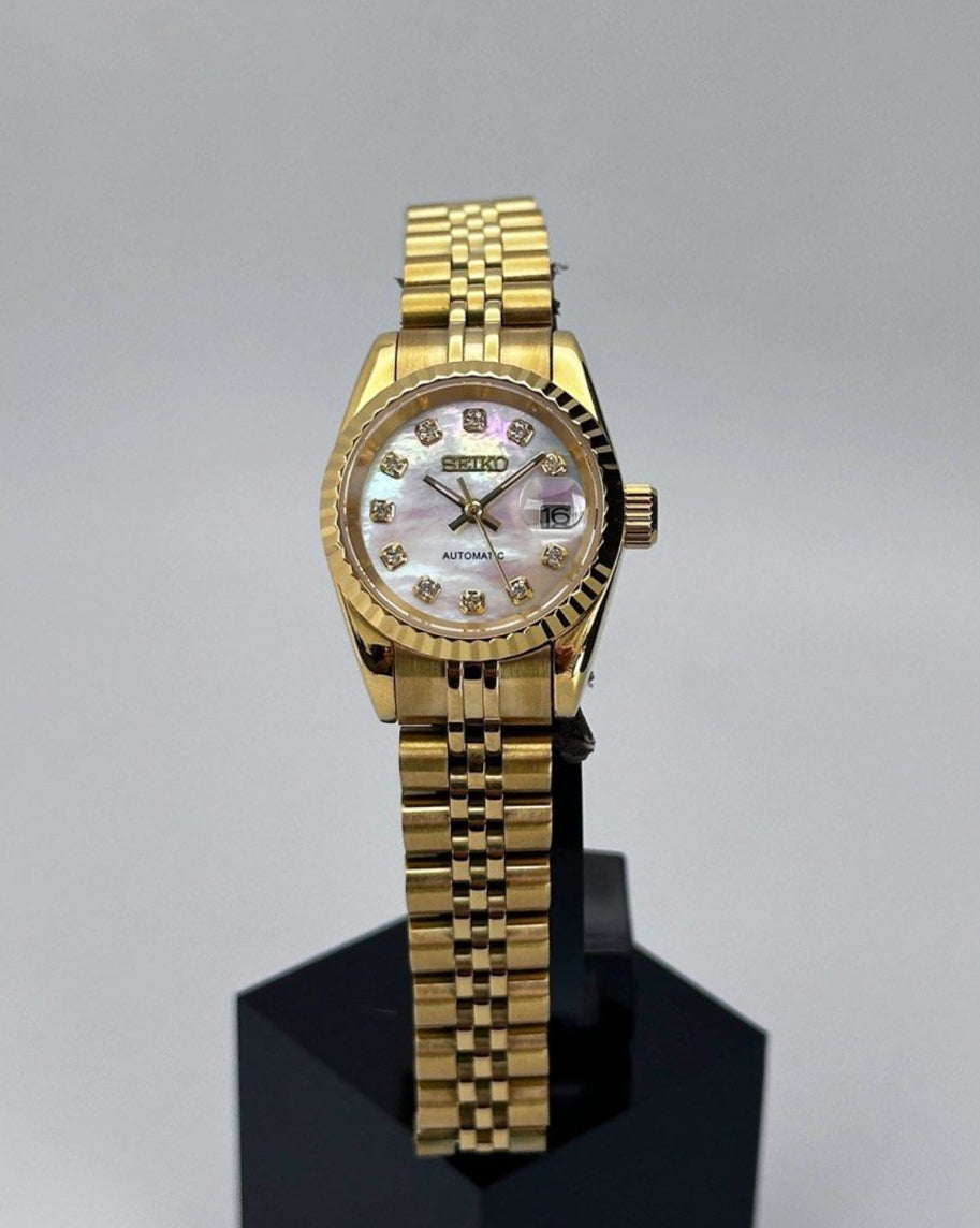 LADY NAKRÉ GOLD