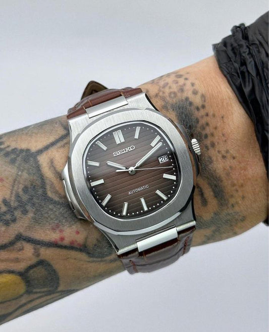 Nautilus Brown