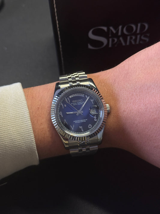 DAY DATE ARABIC BLUE