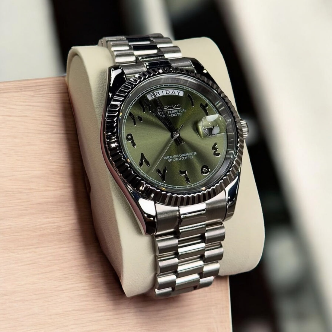 DAYDATE ARABIC OLIVINE
