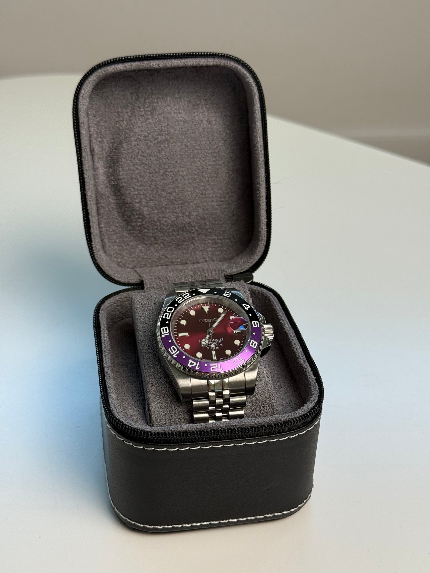 Boîte de voyage rigide pour montre – Cuir noir et intérieur velours (1 montre)