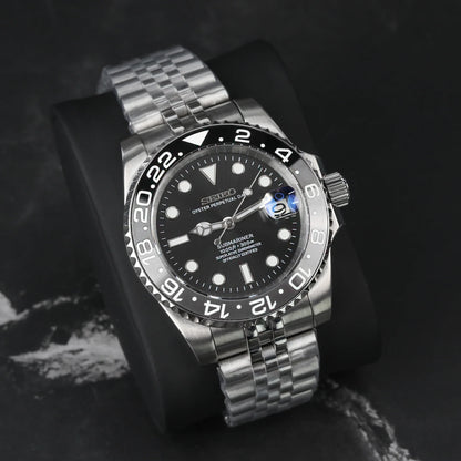 GMT MOD BRUCE WAYNE