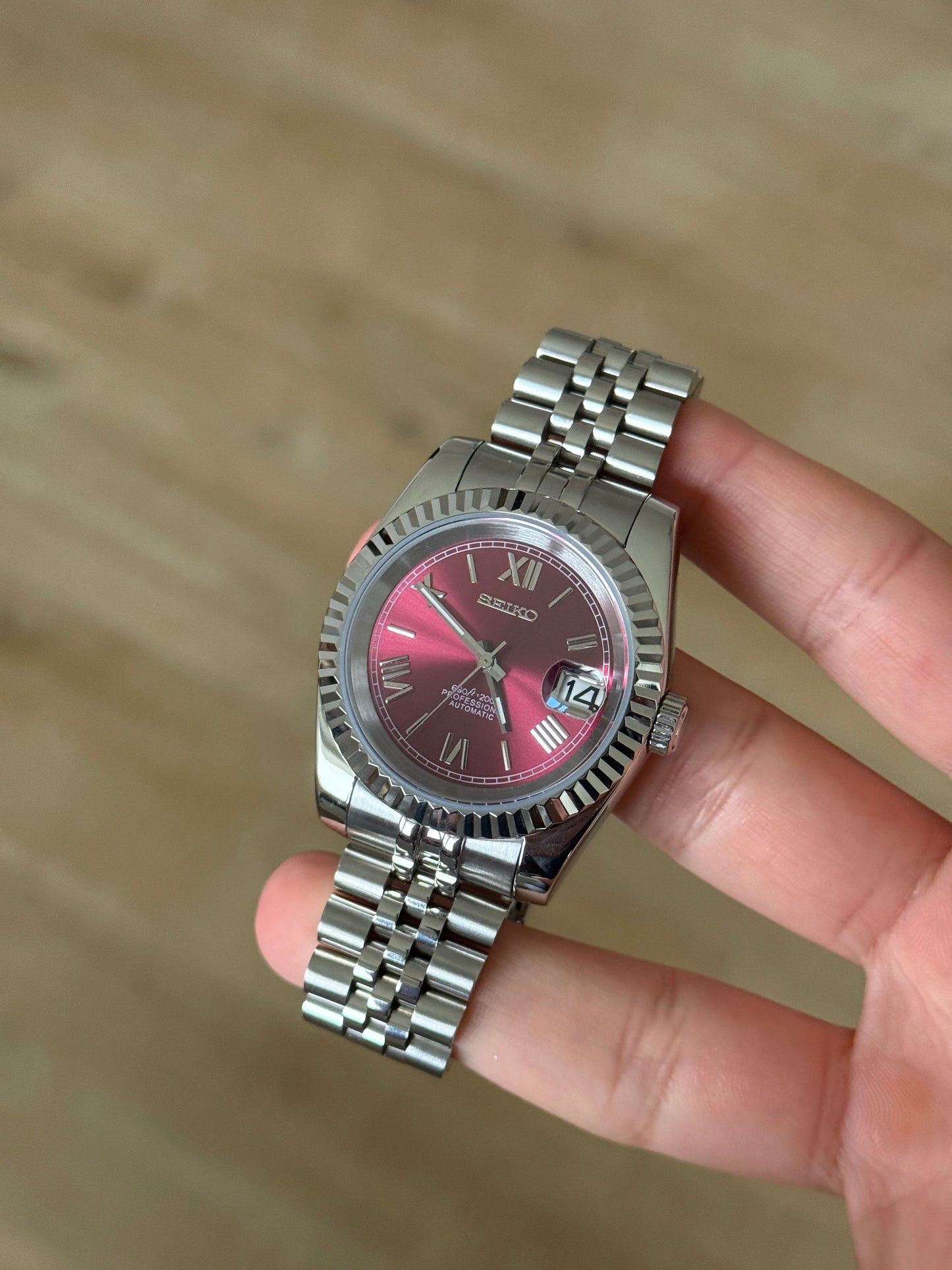 ROMAN DIAL BORDEAUX